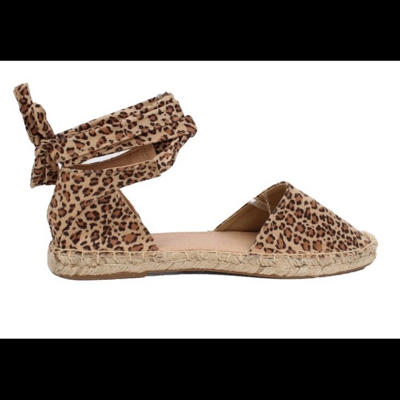 Cheetah wrap sandal - Picture 3 of 6